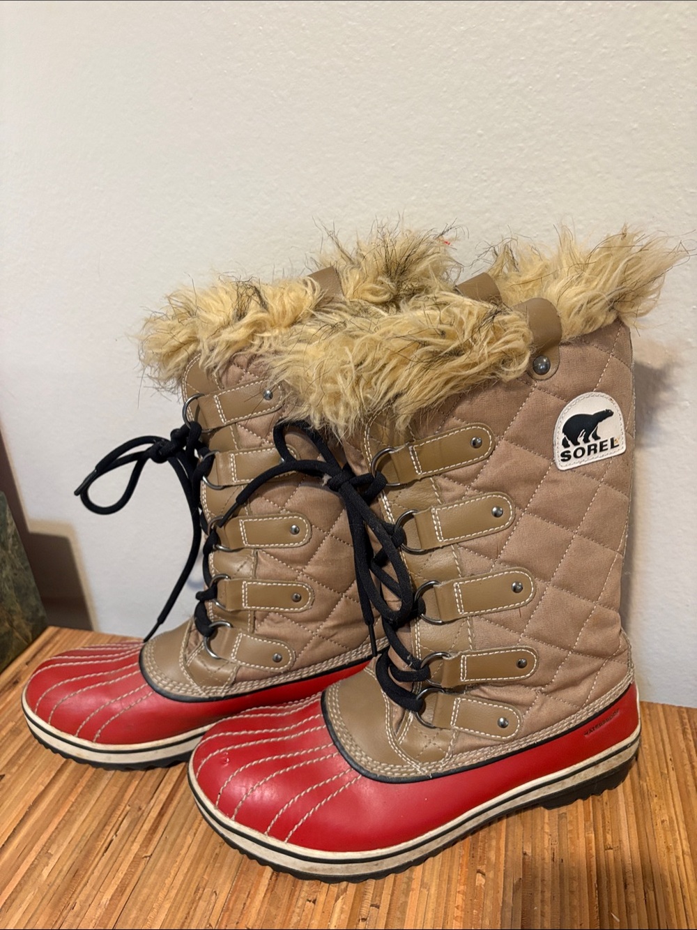 Red Tan Sorel Joan of Arctic Waterproof Snow Boots Women’s Size 10